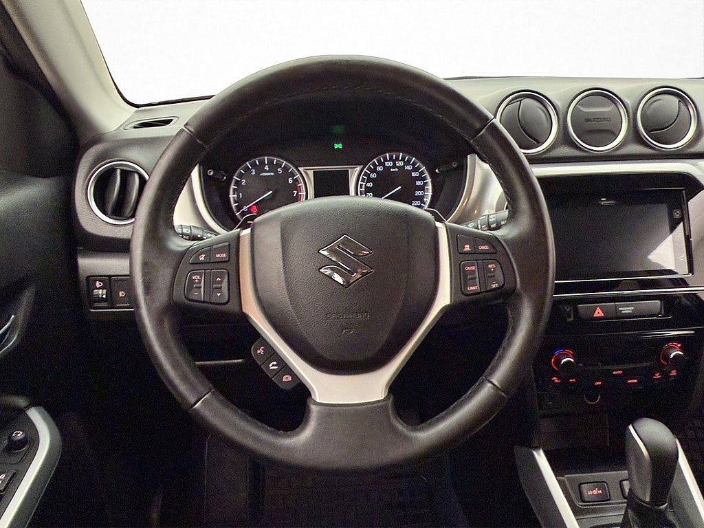 Vehicle Image 13