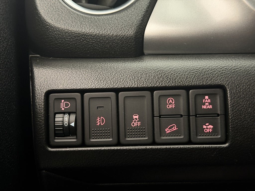 Vehicle Image 14
