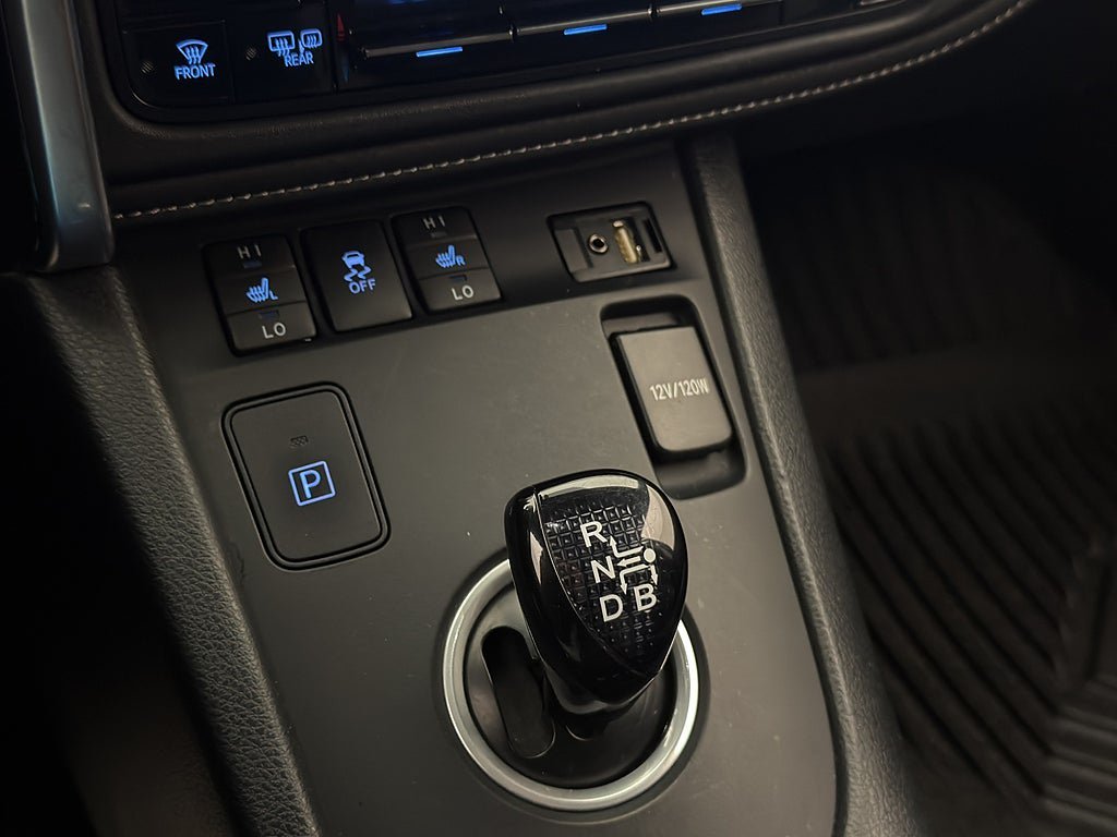 Vehicle Image 24