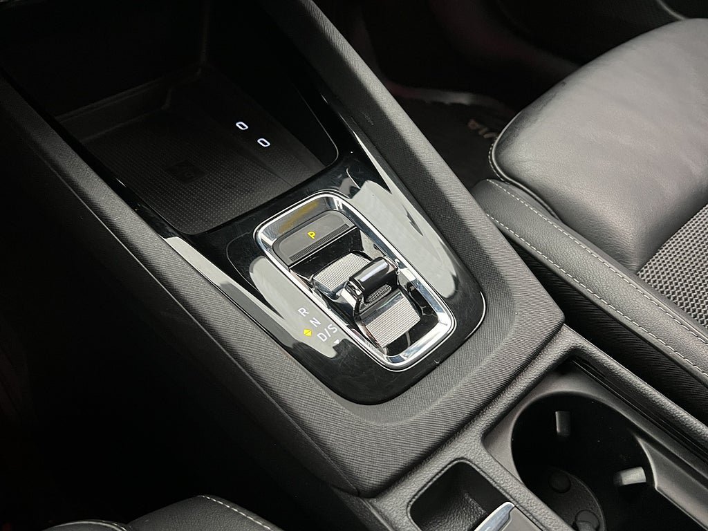 Vehicle Image 28