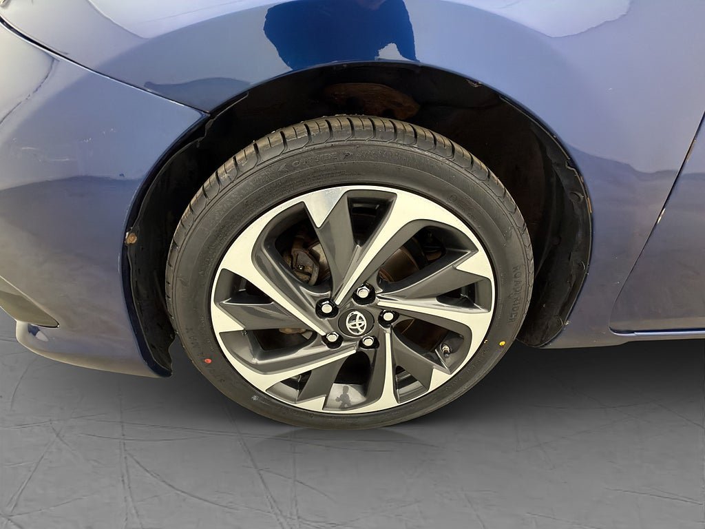 Vehicle Image 30