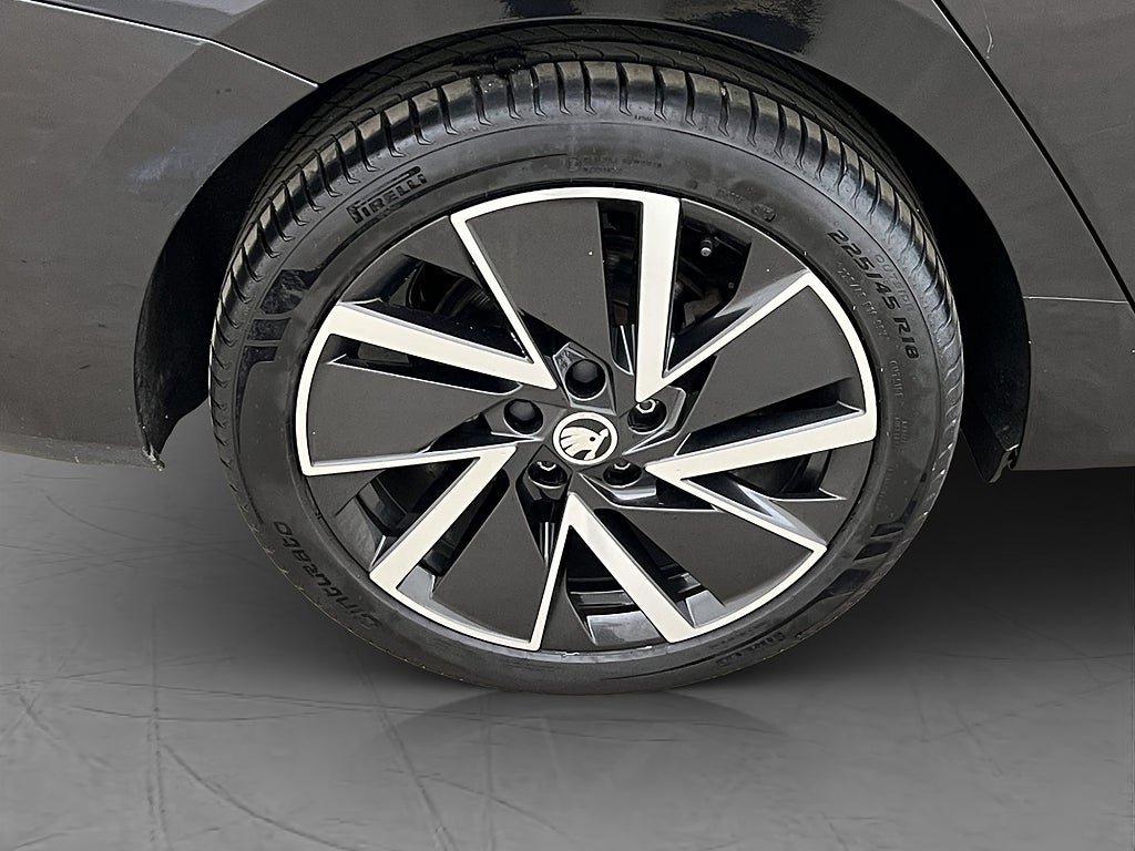 Vehicle Image 37