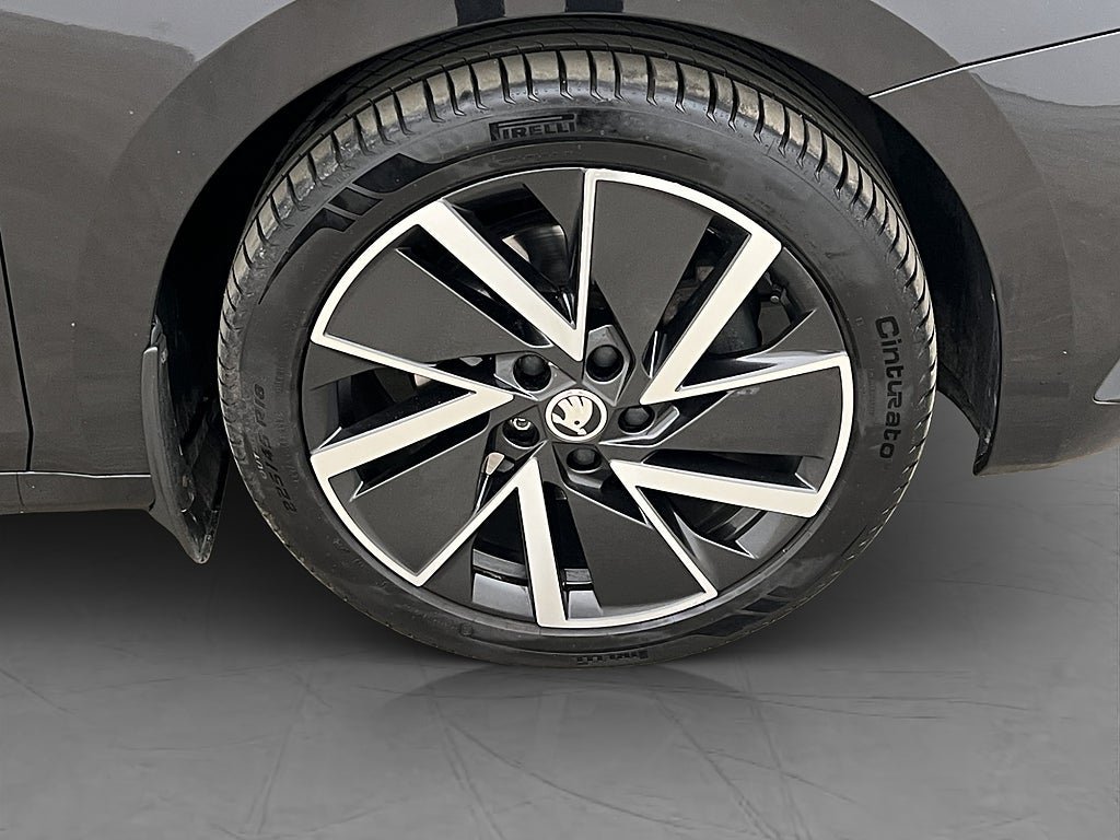 Vehicle Image 38