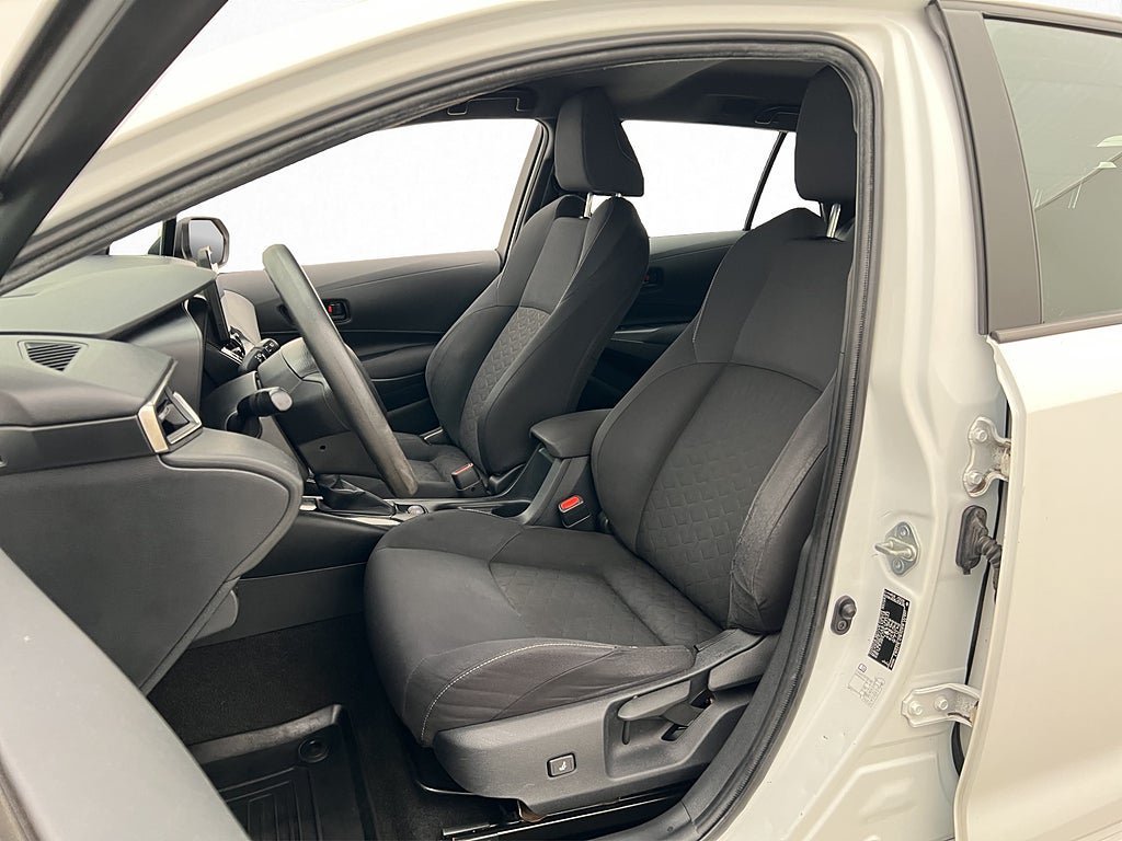 Vehicle Image 11