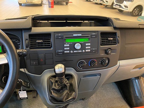 Vehicle Image 26