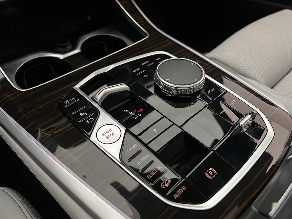 Vehicle Image 30