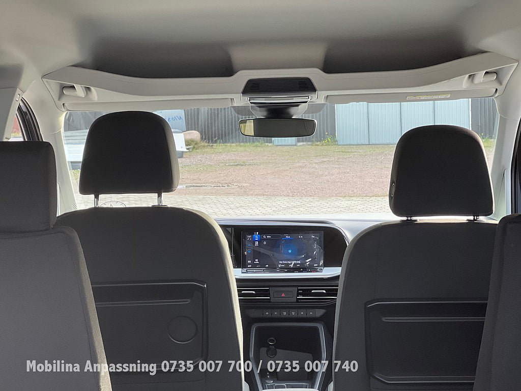 Vehicle Image 17