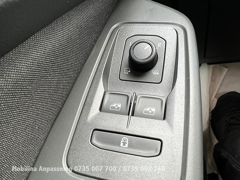 Vehicle Image 34