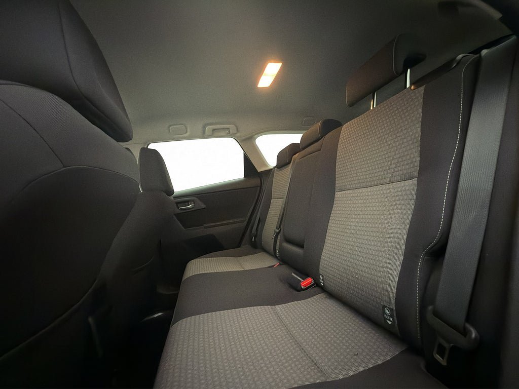 Vehicle Image 16