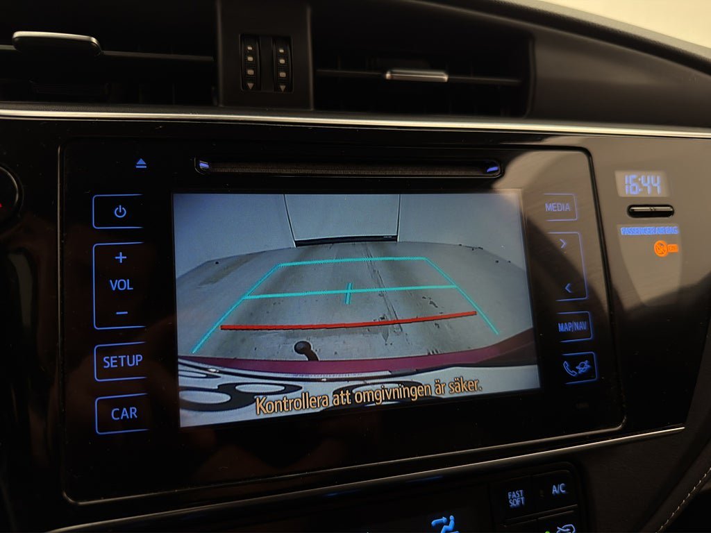 Vehicle Image 21