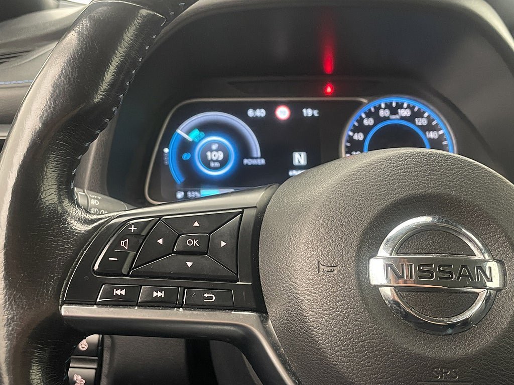 Vehicle Image 27