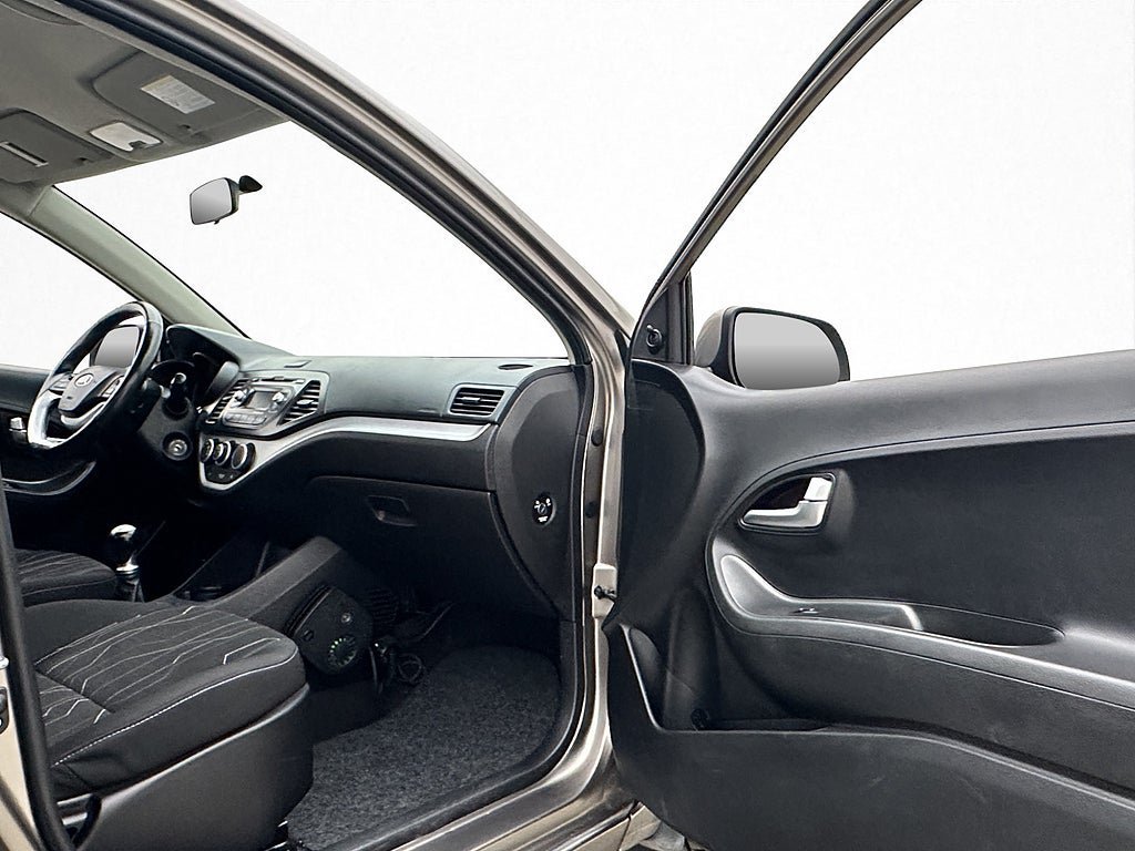 Vehicle Image 14