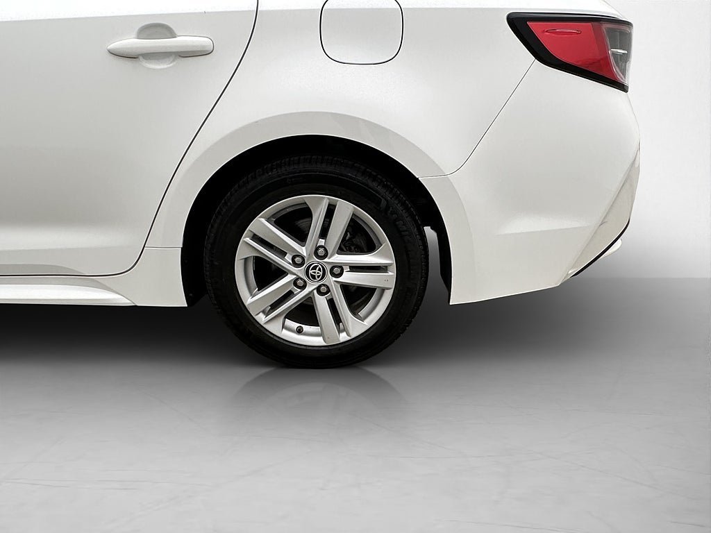 Vehicle Image 11