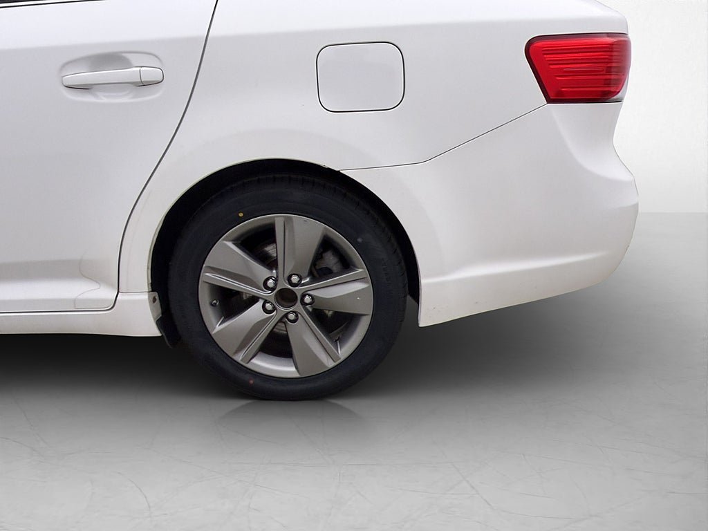 Vehicle Image 11