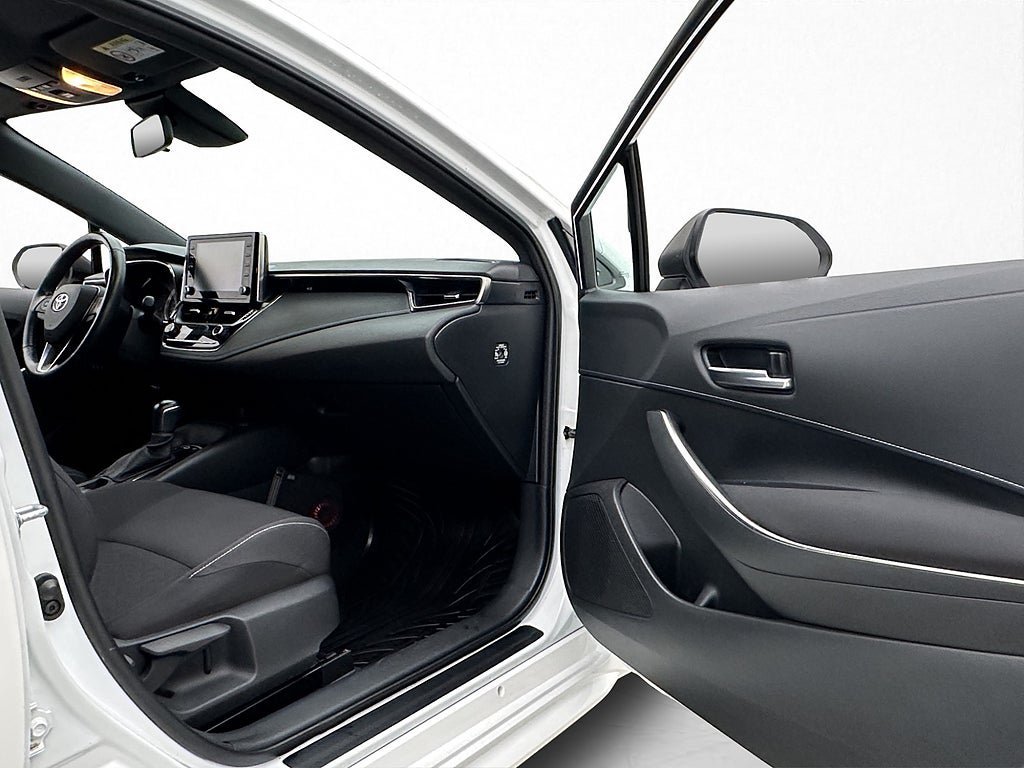 Vehicle Image 15