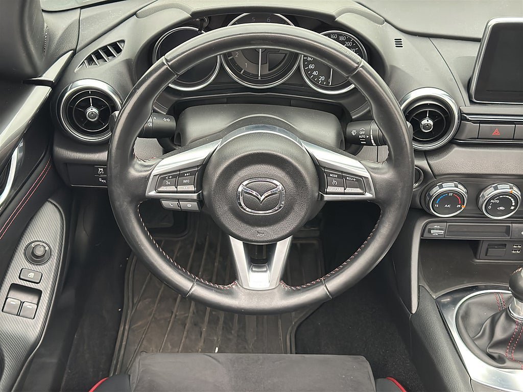 Vehicle Image 18