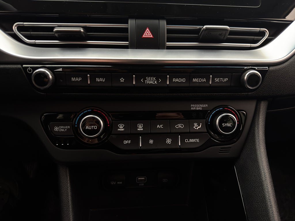 Vehicle Image 27