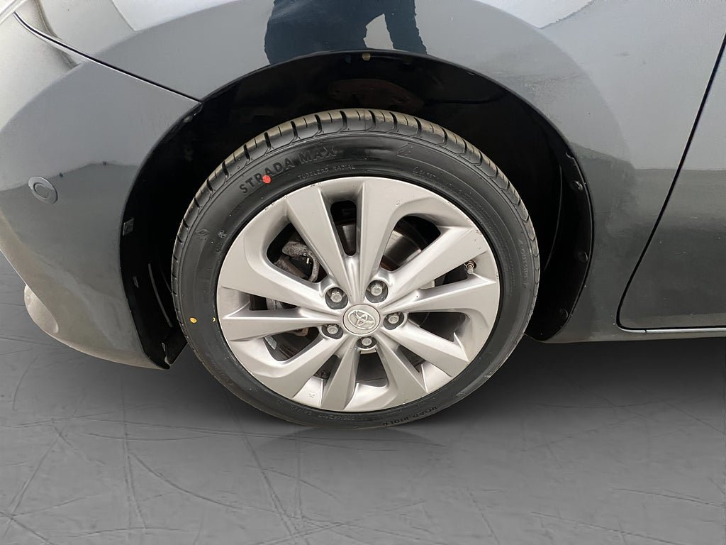 Vehicle Image 10