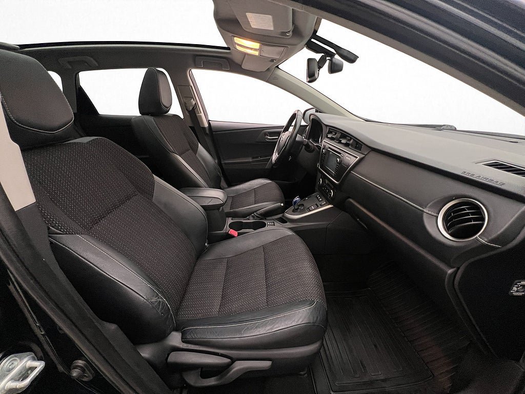 Vehicle Image 14