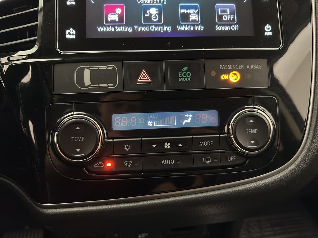 Vehicle Image 28