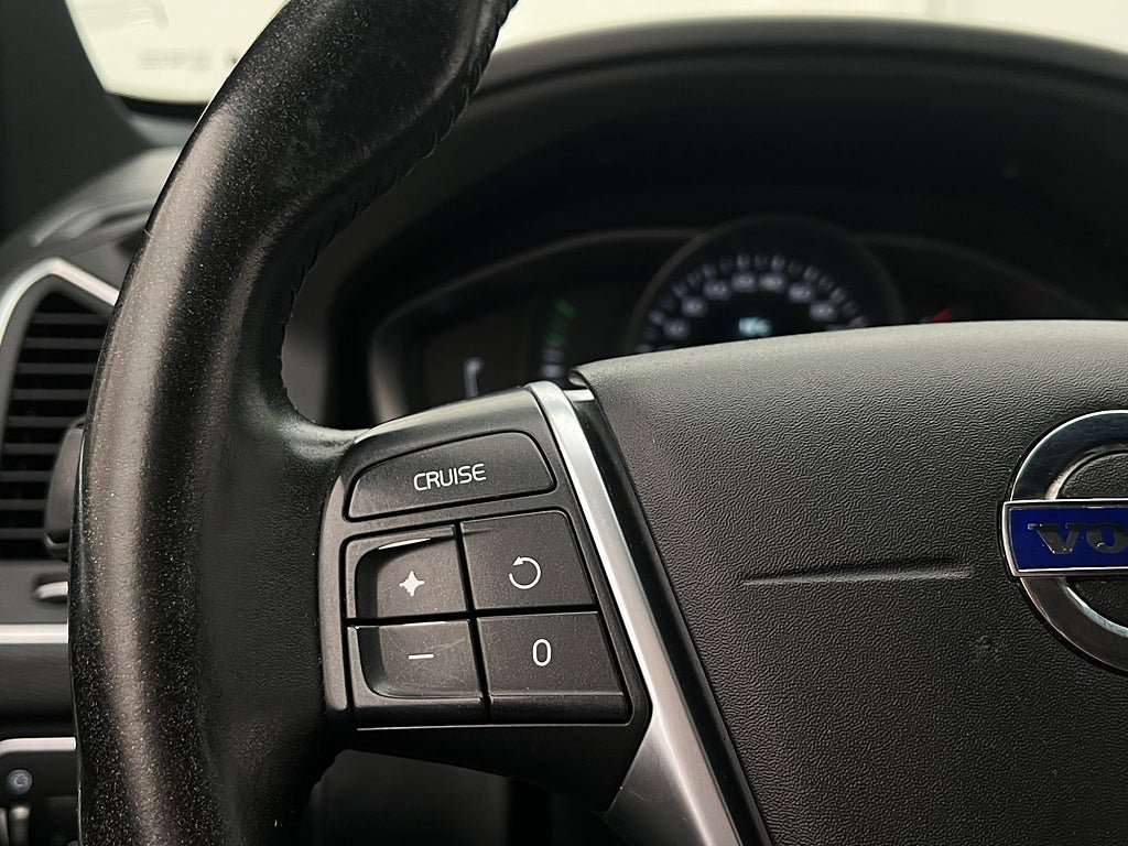 Vehicle Image 29