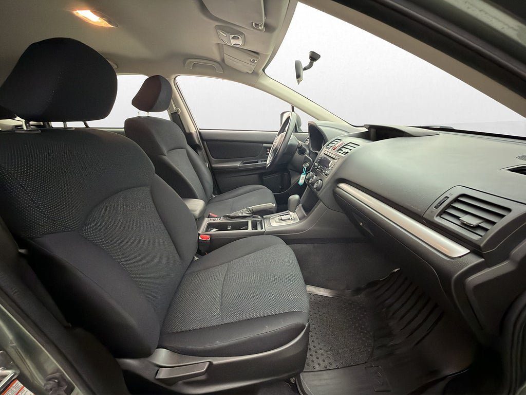 Vehicle Image 14