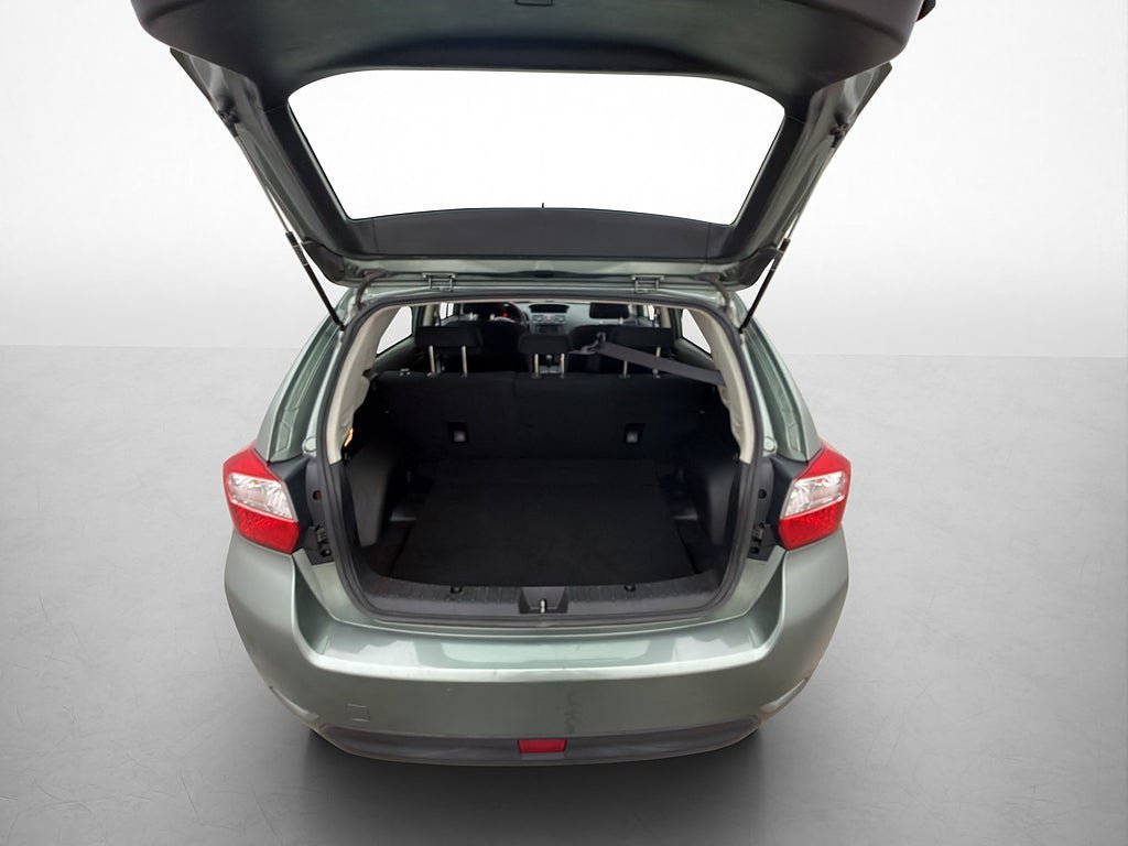Vehicle Image 16
