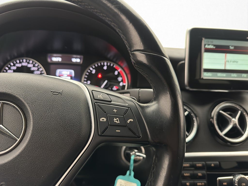 Vehicle Image 24