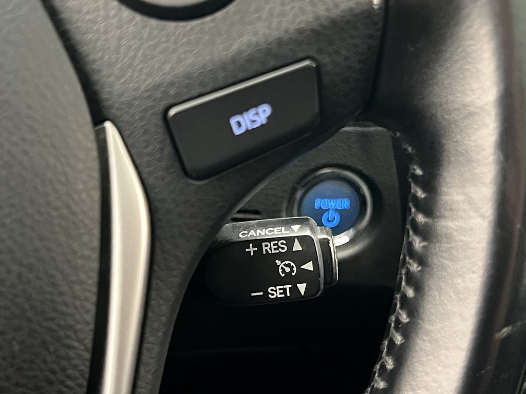 Vehicle Image 30
