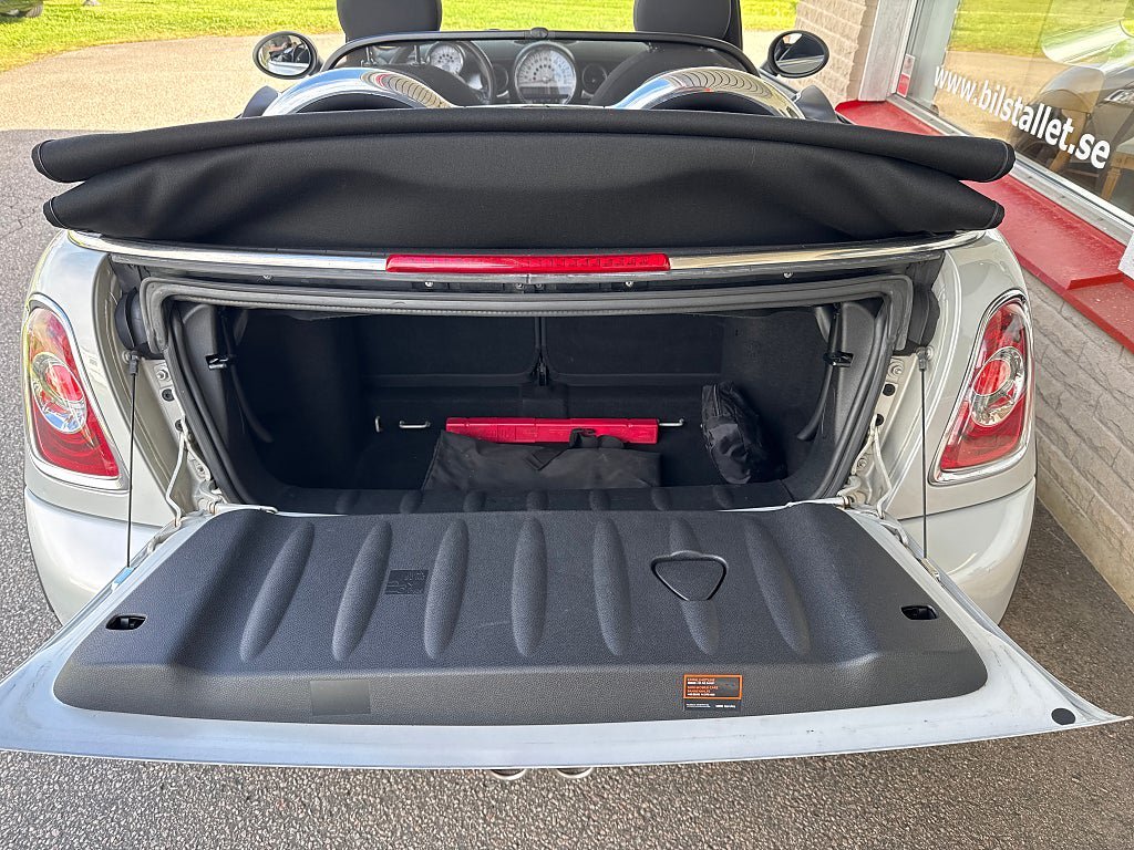 Vehicle Image 17