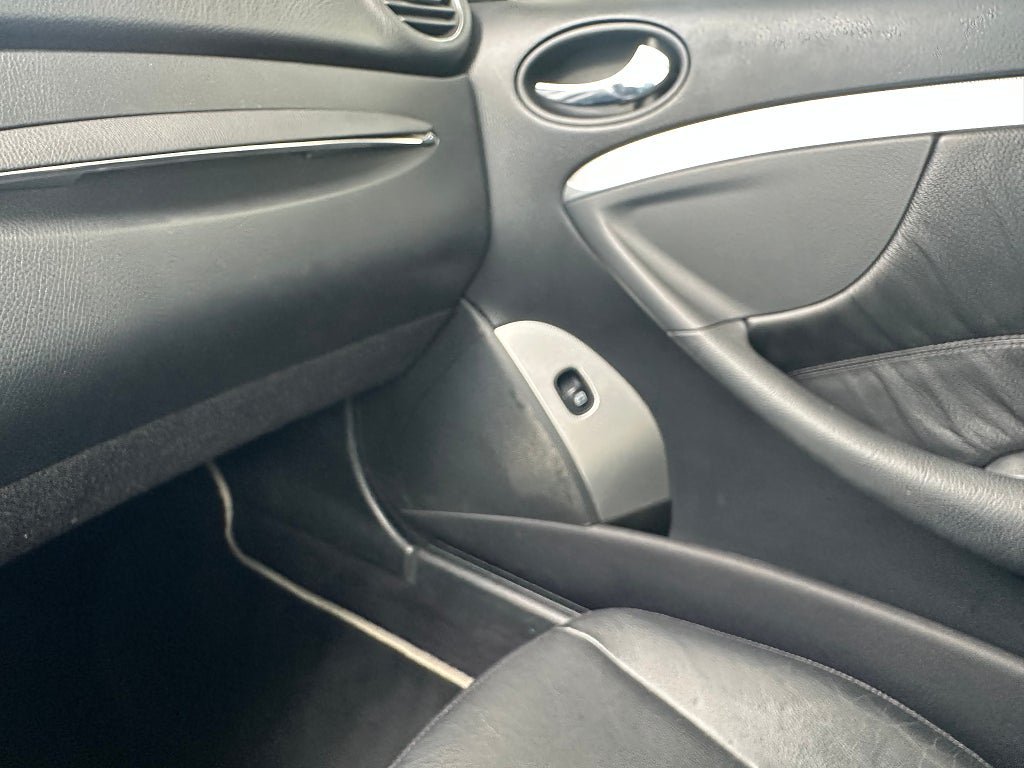 Vehicle Image 28