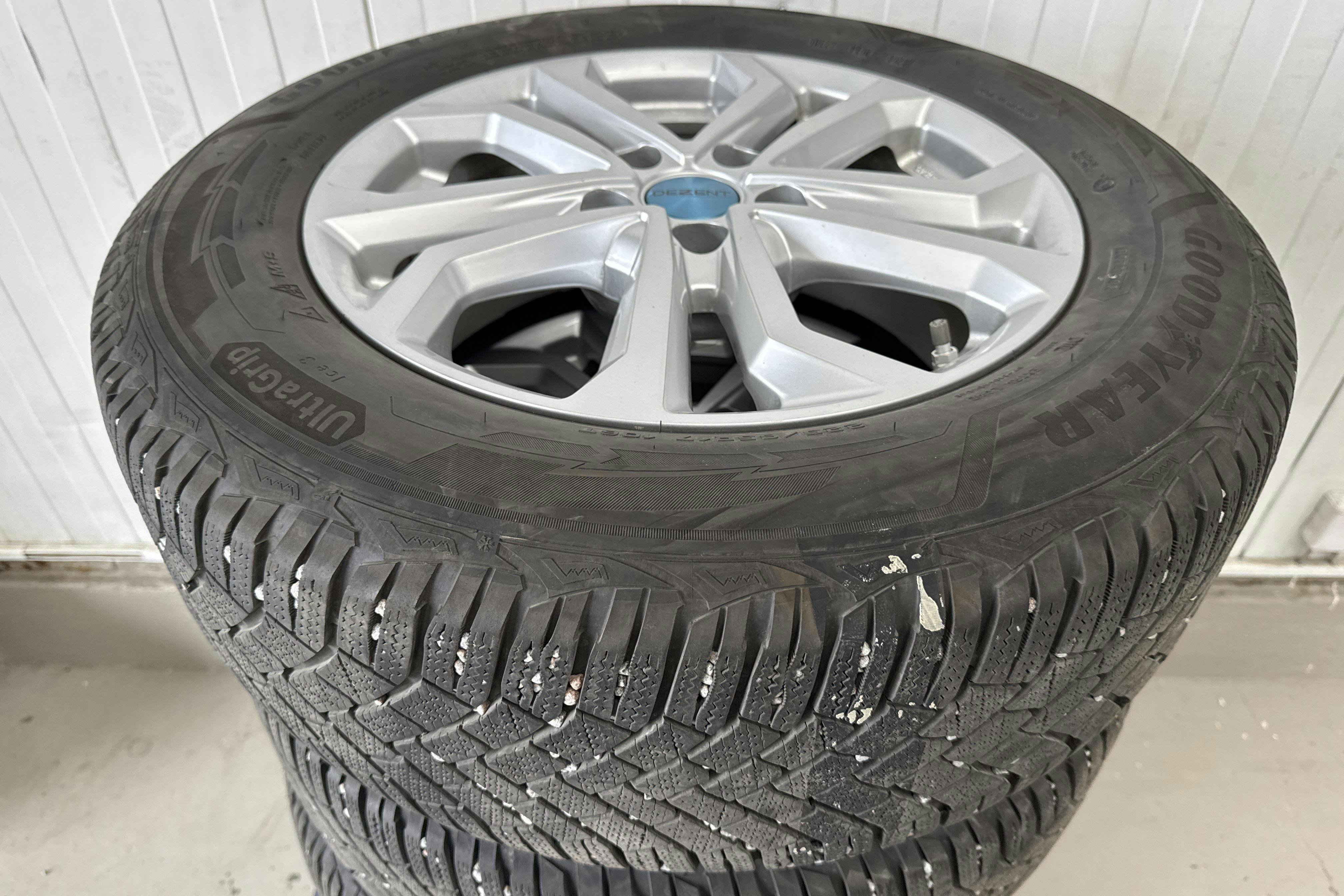 Vehicle Image 15