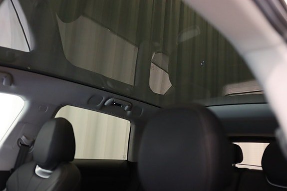 Vehicle Image 27