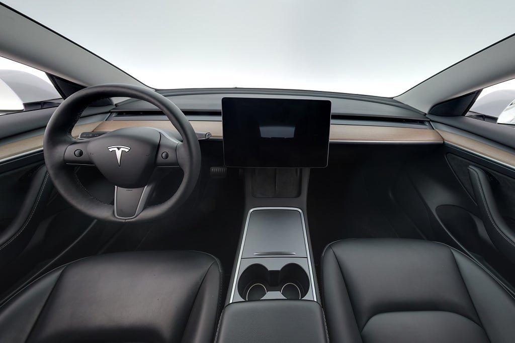 Vehicle Image 13