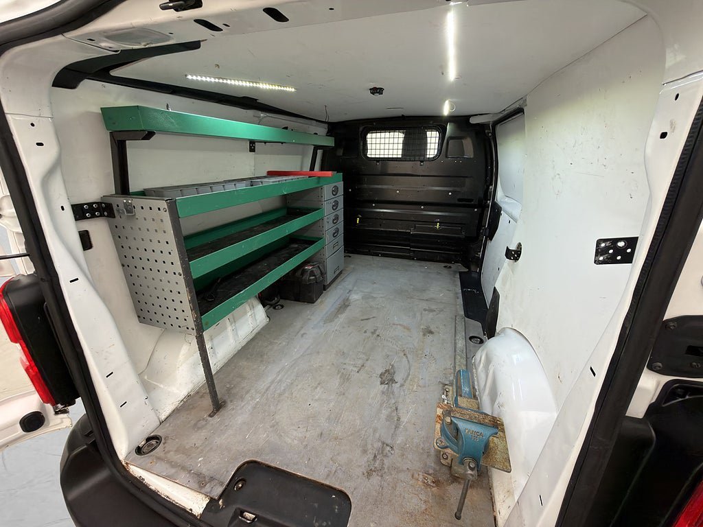 Vehicle Image 13