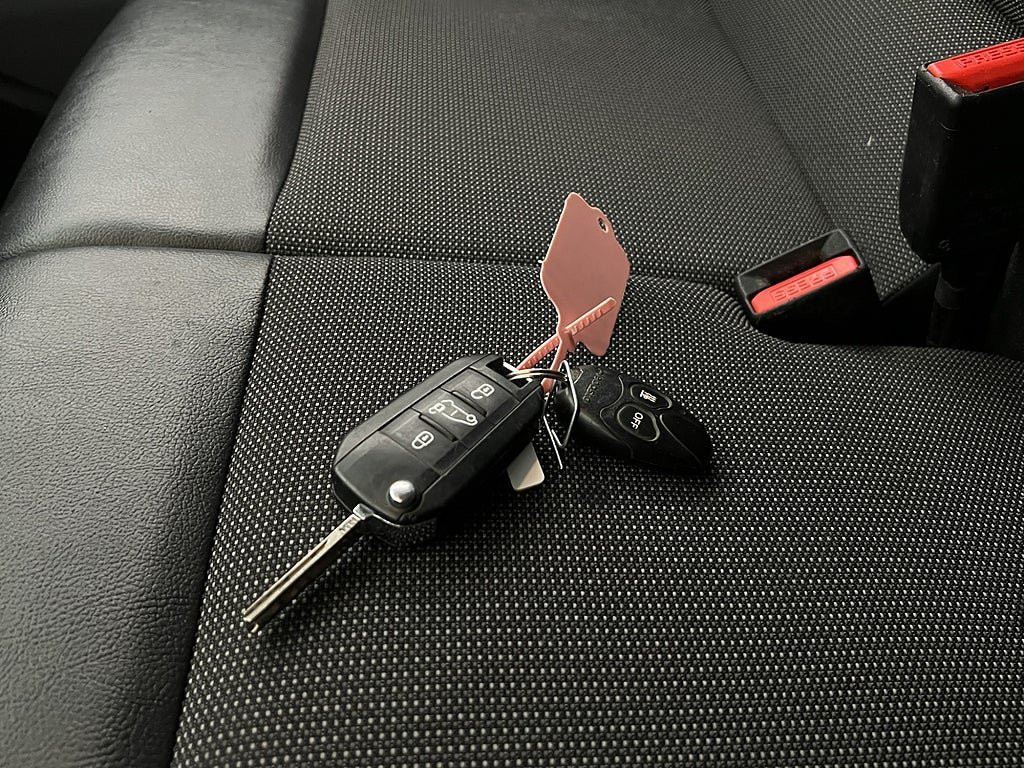 Vehicle Image 24