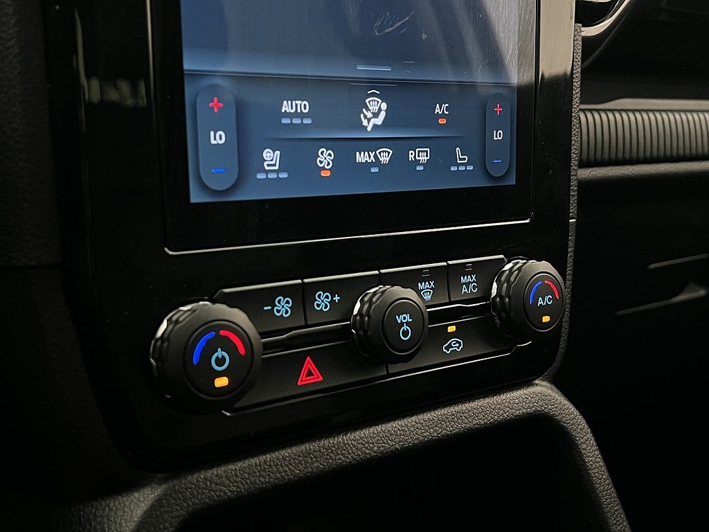 Vehicle Image 30