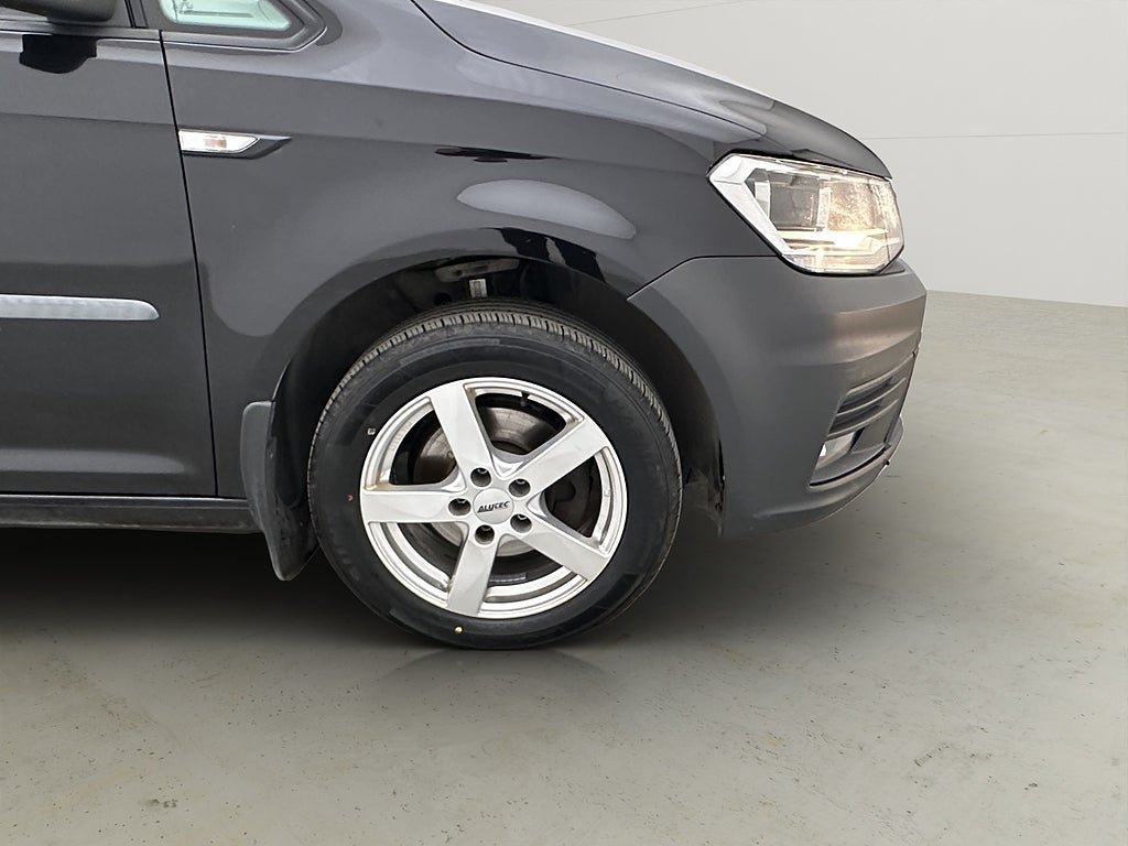 Vehicle Image 28