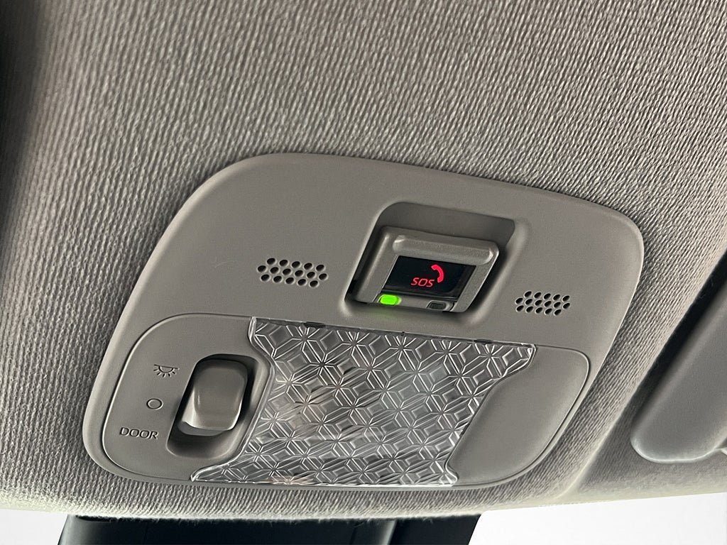 Vehicle Image 23