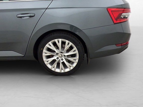 Vehicle Image 37