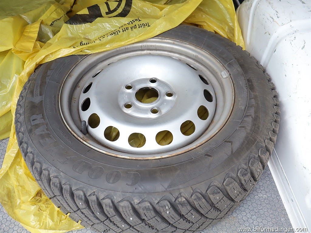 Vehicle Image 15