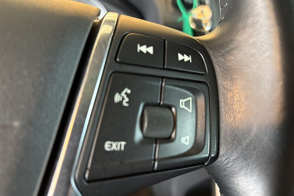 Vehicle Image 24