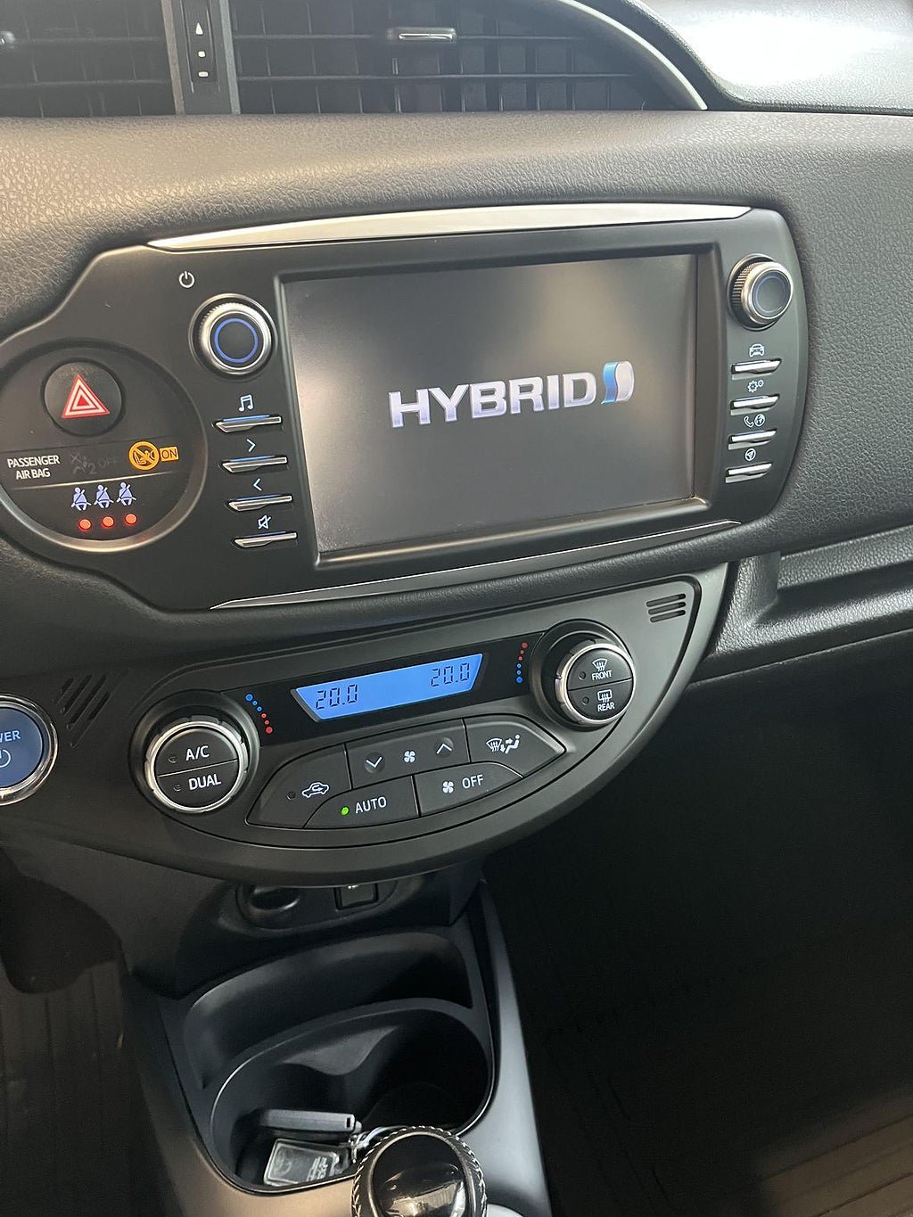 Vehicle Image 11