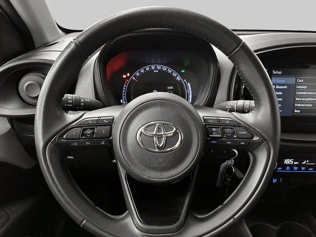 Vehicle Image 20