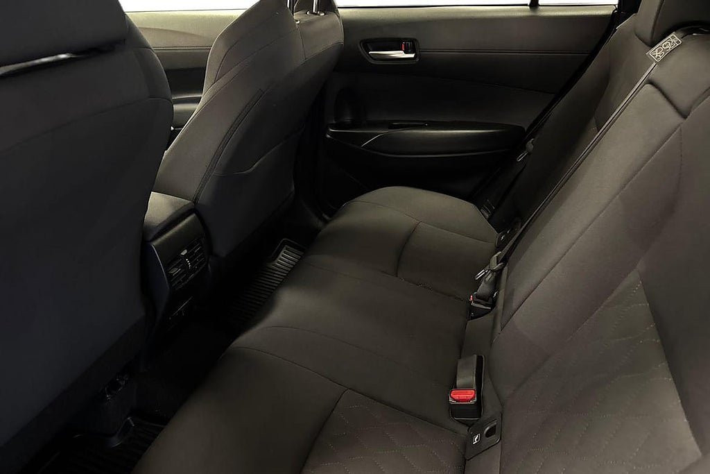 Vehicle Image 14