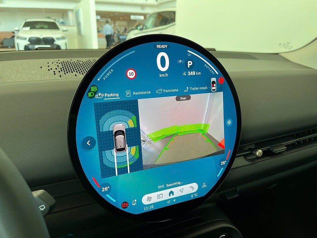 Vehicle Image 9