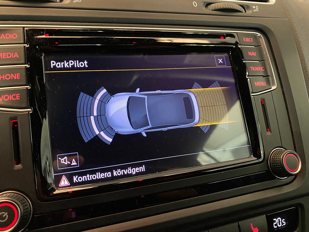 Vehicle Image 25