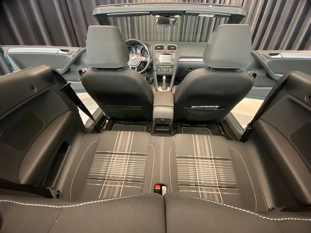 Vehicle Image 32