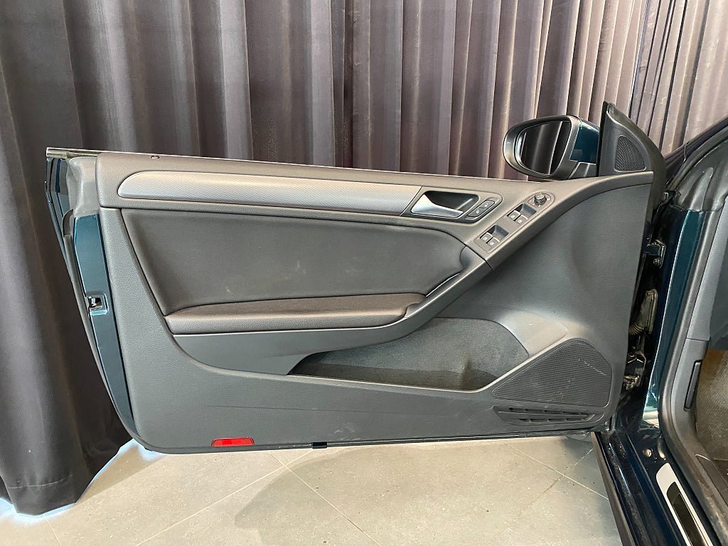 Vehicle Image 37