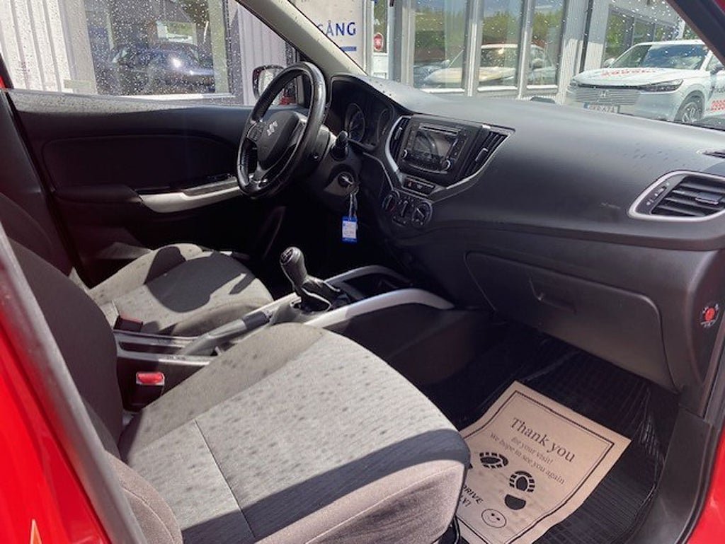 Vehicle Image 7